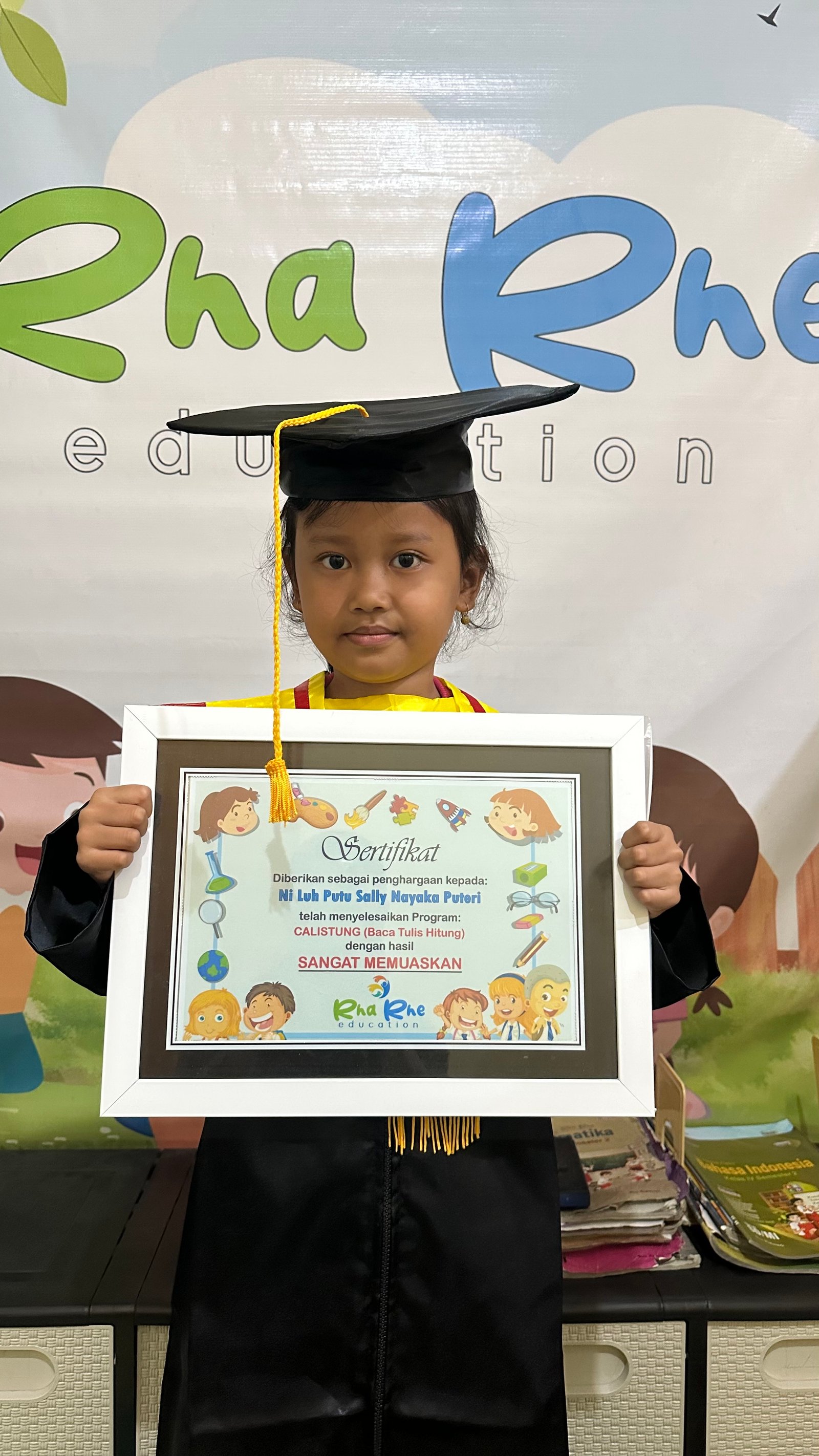 Suasana belajar di RHARHE EDUCATION