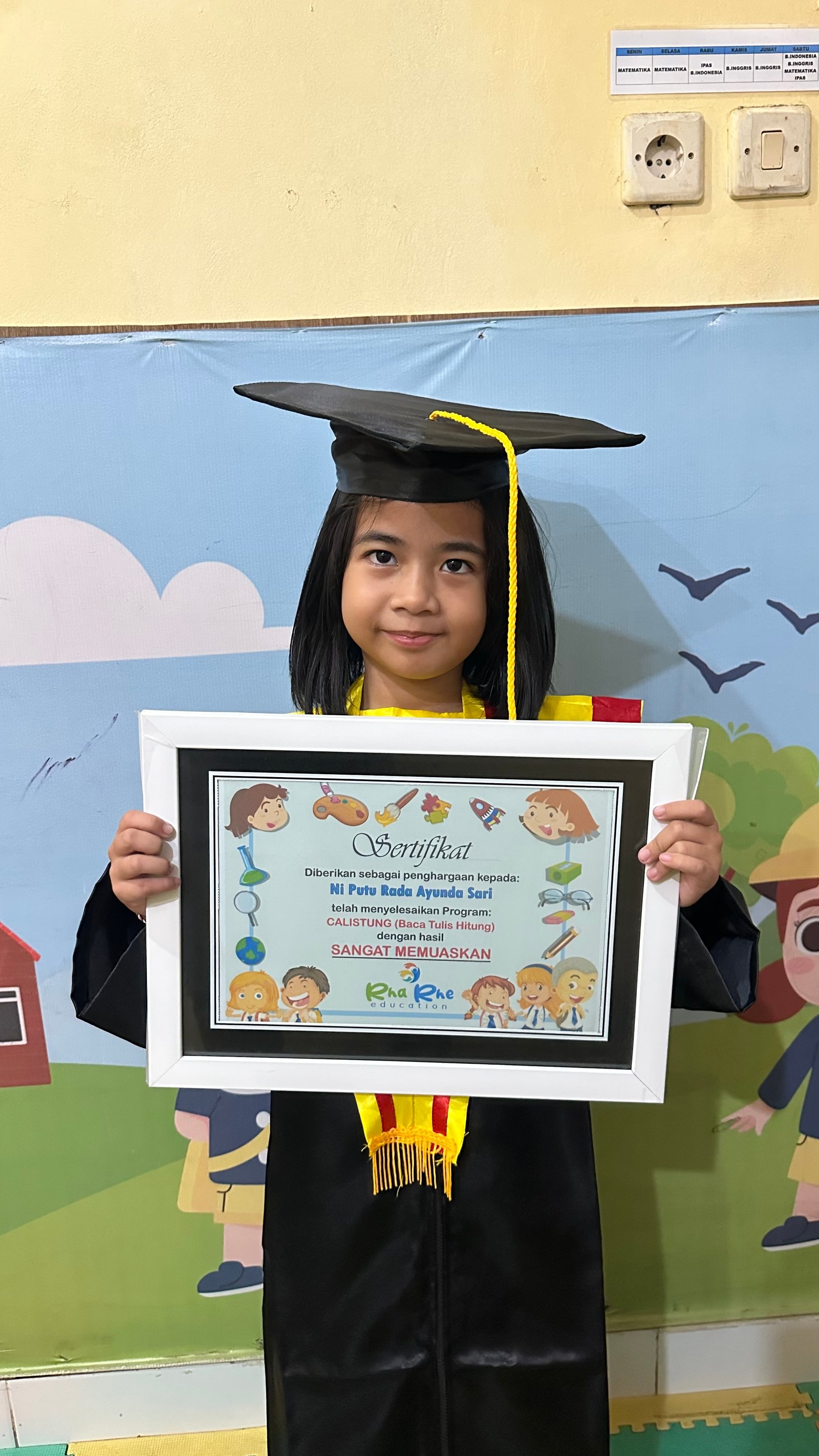 Suasana belajar di RHARHE EDUCATION