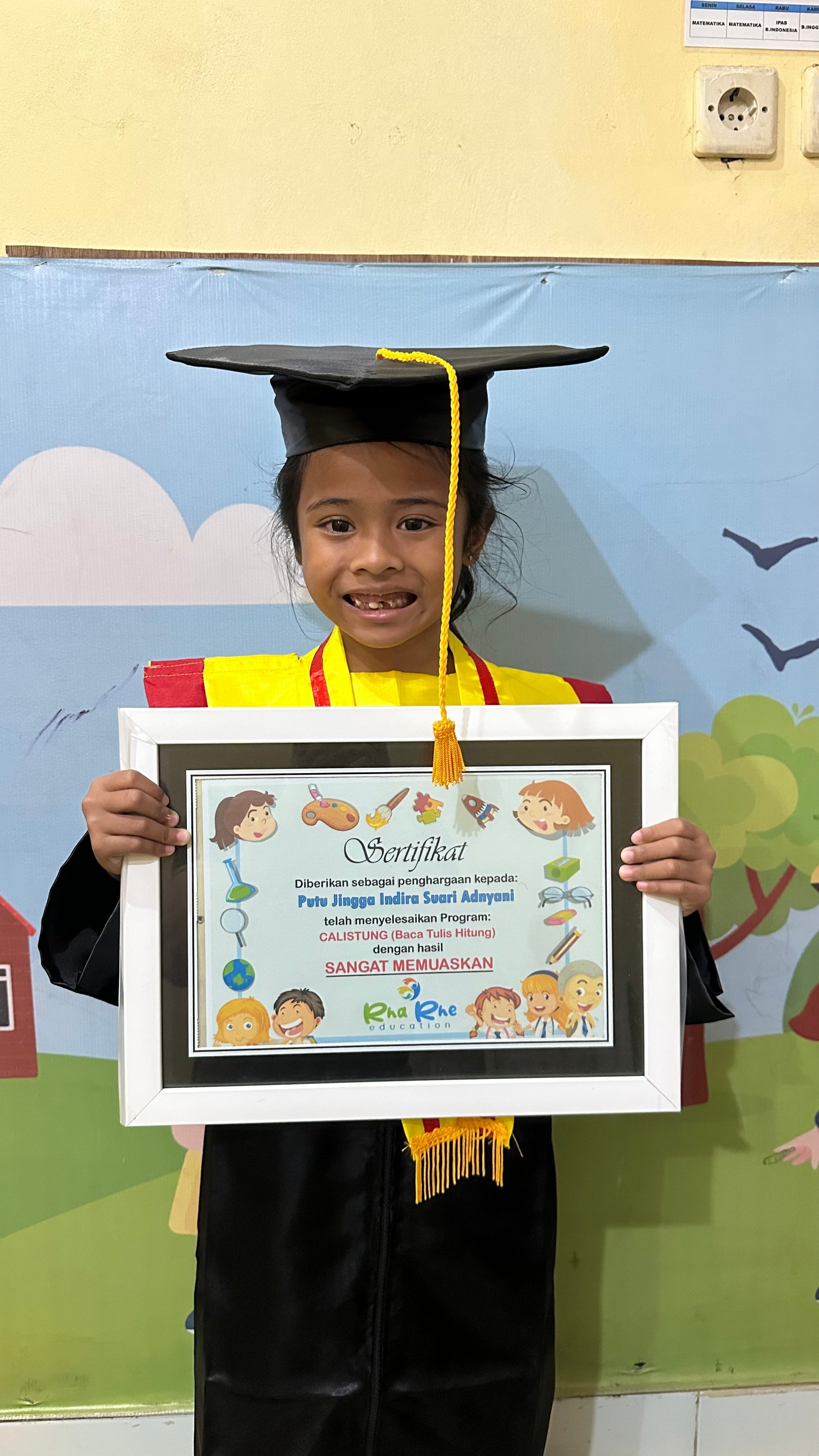 Suasana belajar di RHARHE EDUCATION